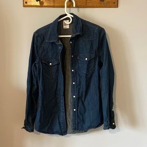 H&M Denim snap down shirt , with mother of pearl looking snaps , like new